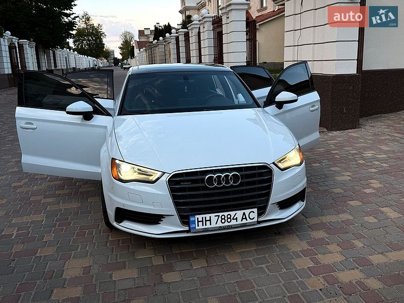 Седан Audi A3 2015 в Одессе