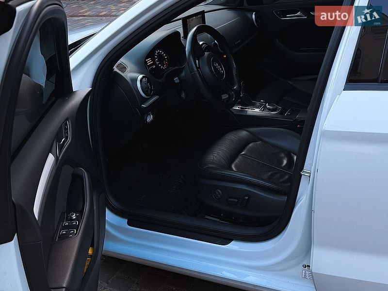 Седан Audi A3 2015 в Одессе
