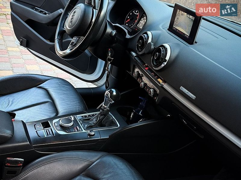Седан Audi A3 2015 в Одессе