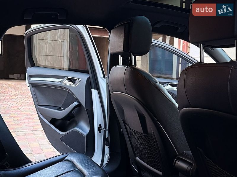Седан Audi A3 2015 в Одессе