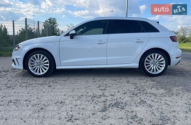Audi A3  2016