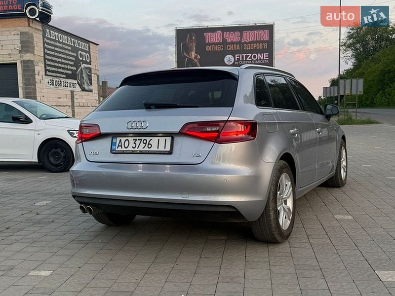 Хетчбек Audi A3 2016 в Іршаві