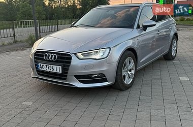 Хетчбек Audi A3 2016 в Іршаві