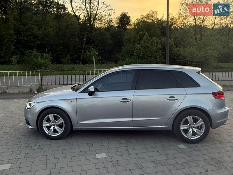 Хетчбек Audi A3 2016 в Іршаві