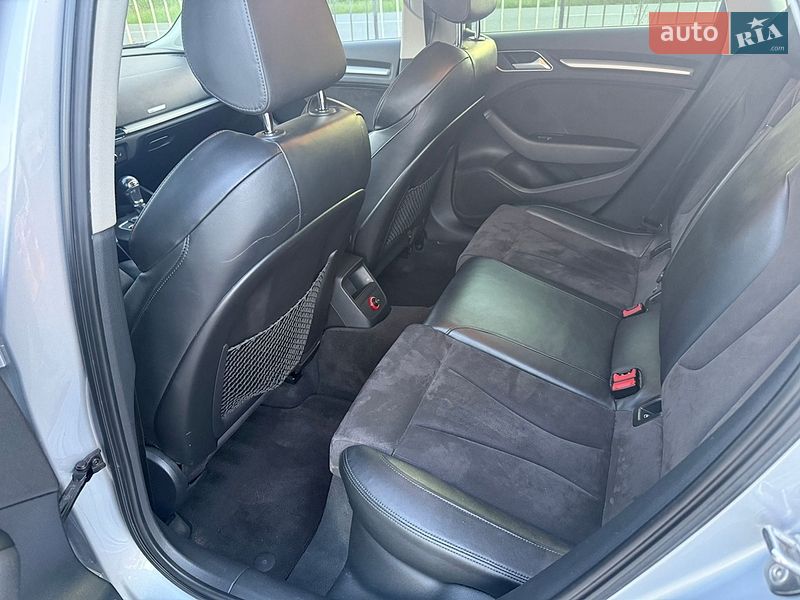 Хетчбек Audi A3 2016 в Іршаві