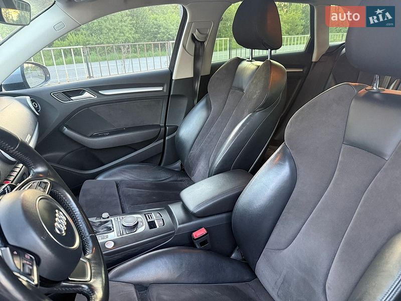 Хетчбек Audi A3 2016 в Іршаві