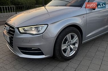 Хетчбек Audi A3 2016 в Іршаві