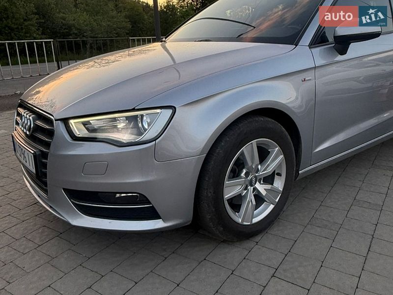 Хетчбек Audi A3 2016 в Іршаві