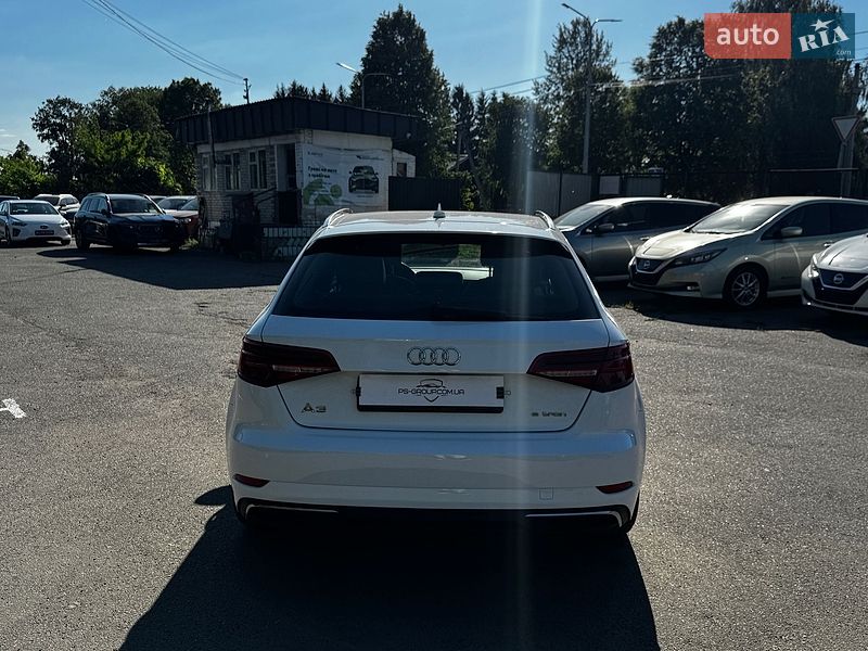 Хэтчбек Audi A3 2017 в Луцке