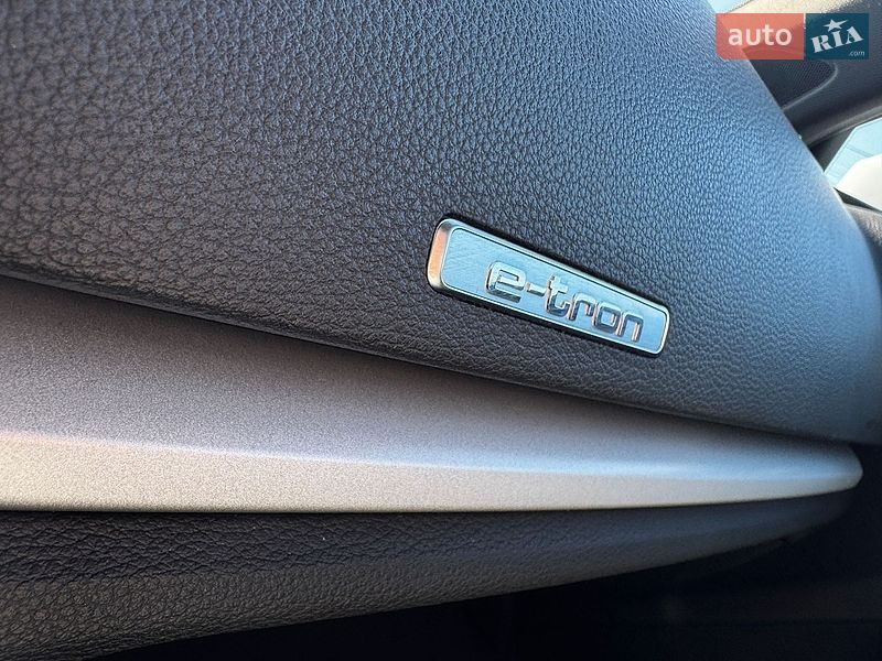 Хэтчбек Audi A3 2017 в Луцке