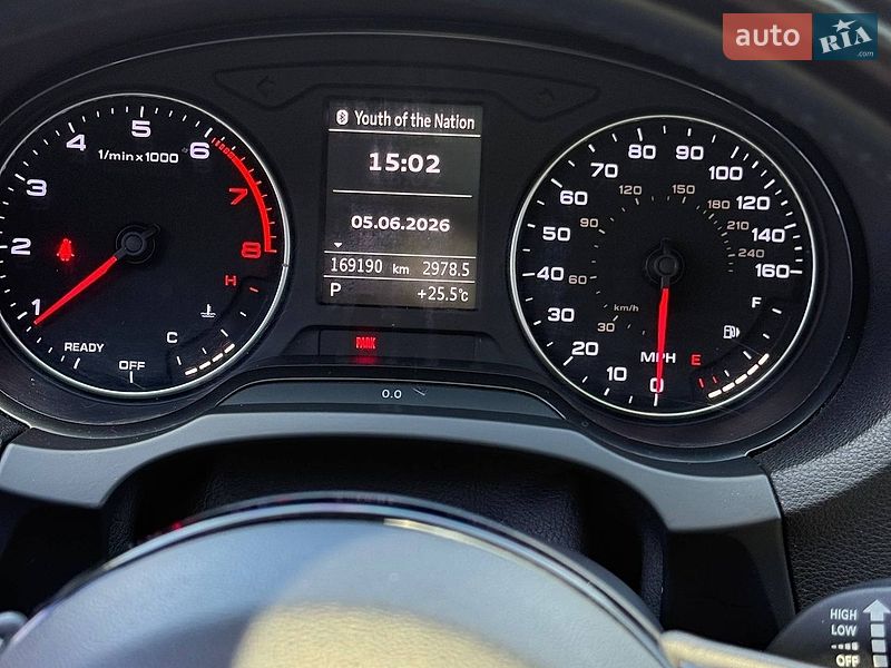 Седан Audi A3 2015 в Дніпрі