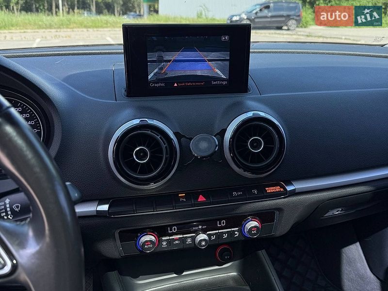 Седан Audi A3 2015 в Дніпрі