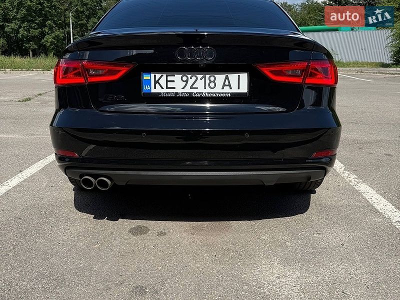 Седан Audi A3 2015 в Дніпрі