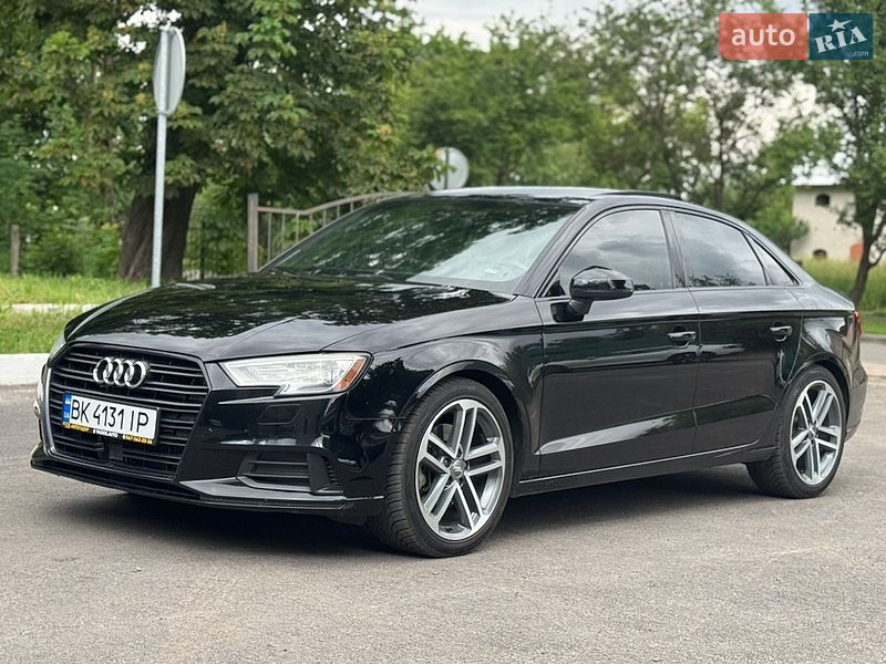 Седан Audi A3