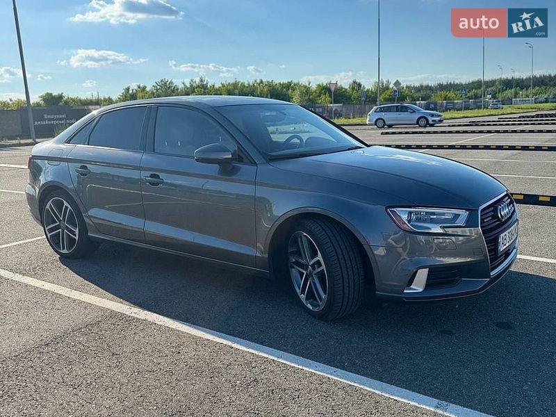 Седан Audi A3 2017 в Виннице