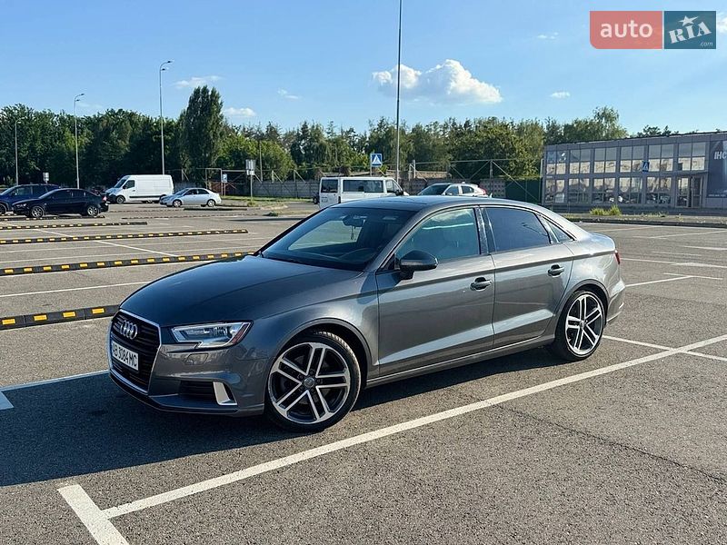 Седан Audi A3 2017 в Виннице