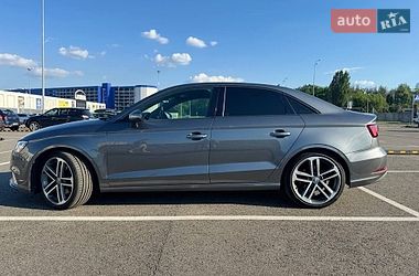 Седан Audi A3 2017 в Виннице