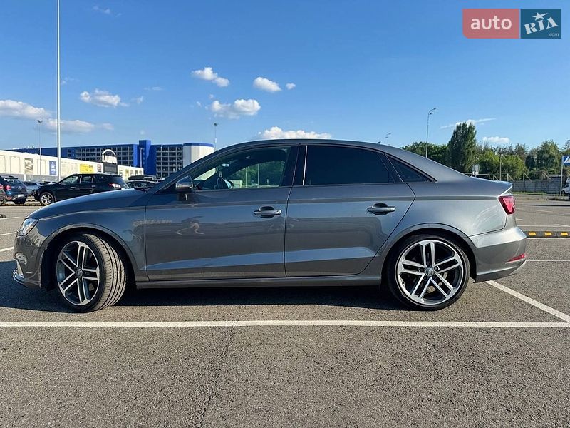 Седан Audi A3 2017 в Виннице
