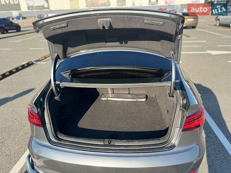 Седан Audi A3 2017 в Виннице