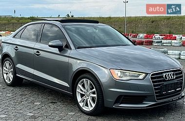 Седан Audi A3 2015 в Ровно