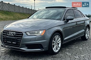 Седан Audi A3 2015 в Ровно