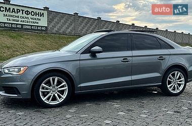 Седан Audi A3 2015 в Ровно