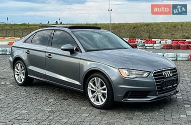 Седан Audi A3 2015 в Ровно