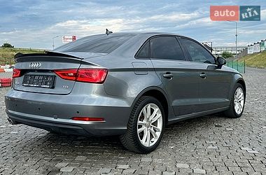 Седан Audi A3 2015 в Ровно