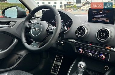 Седан Audi A3 2015 в Ровно