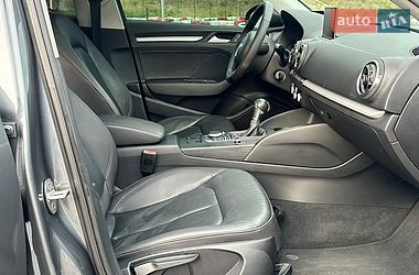 Седан Audi A3 2015 в Ровно