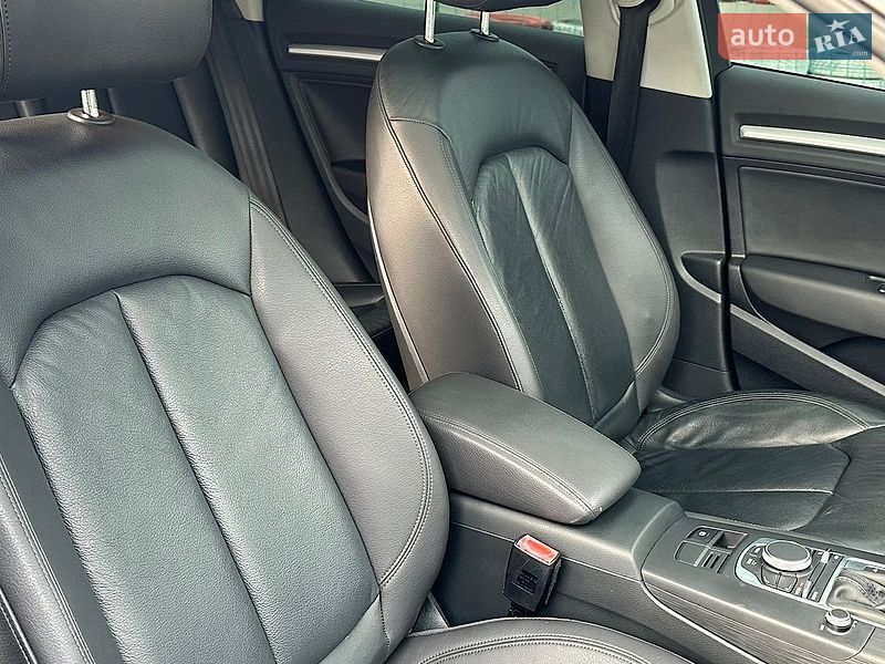 Седан Audi A3 2015 в Ровно
