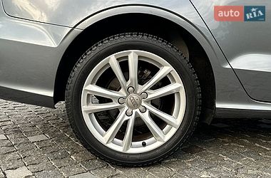 Седан Audi A3 2015 в Ровно