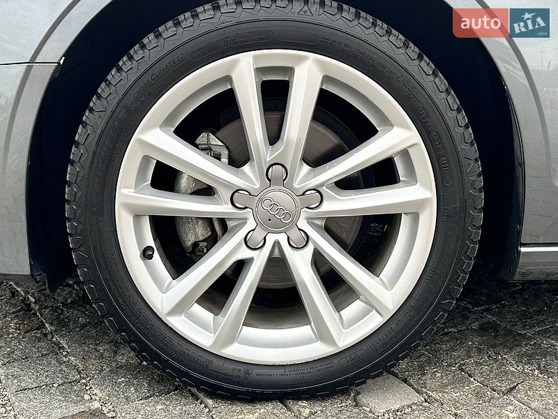 Седан Audi A3 2015 в Ровно