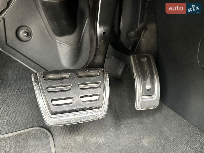 Седан Audi A3 2015 в Ровно