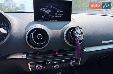 Хетчбек Audi A3 2016 в Києві