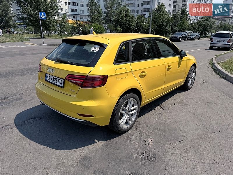 Хетчбек Audi A3 2016 в Києві