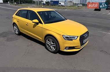 Хетчбек Audi A3 2016 в Києві
