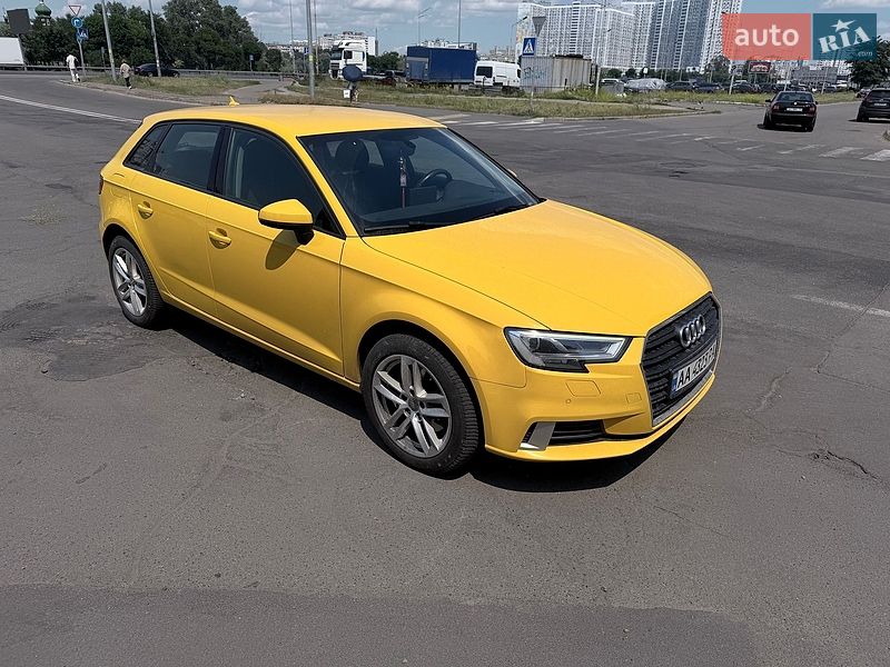 Хетчбек Audi A3 2016 в Києві