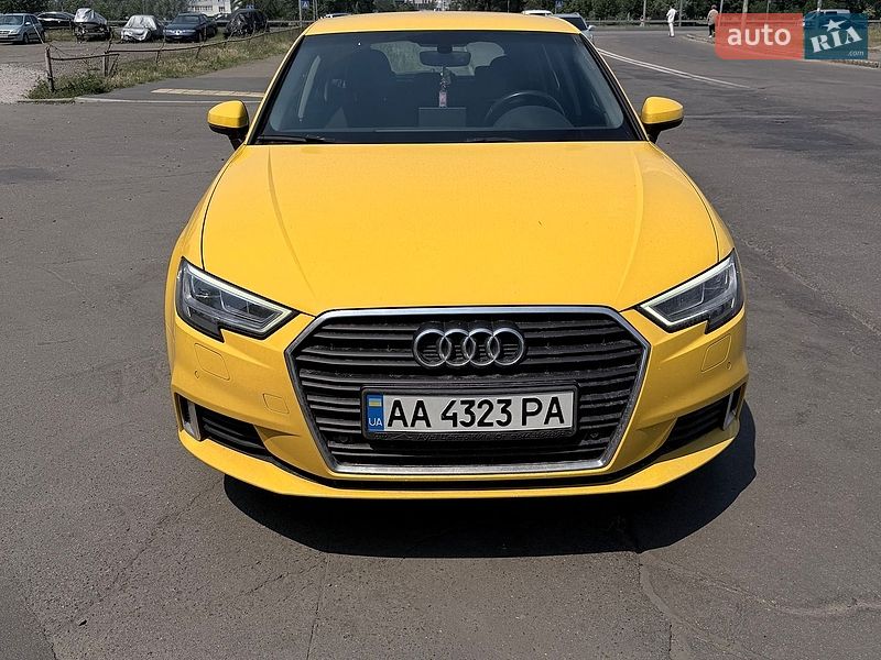 Хетчбек Audi A3 2016 в Києві