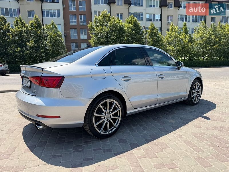 Седан Audi A3 2015 в Киеве