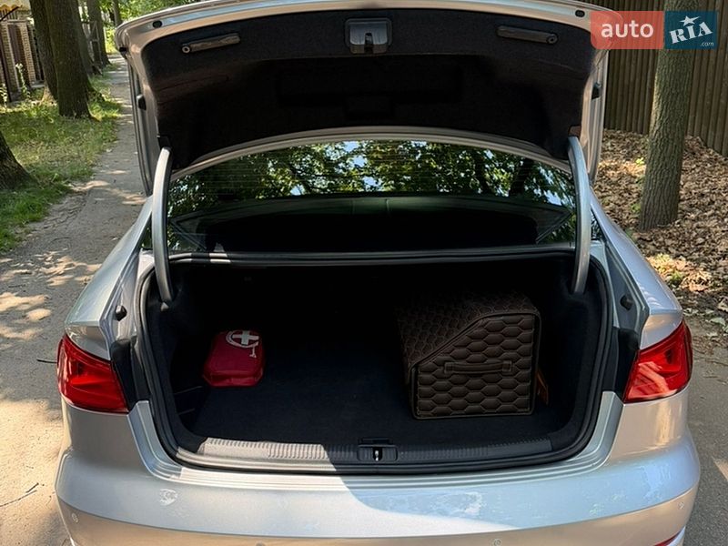 Седан Audi A3 2015 в Киеве