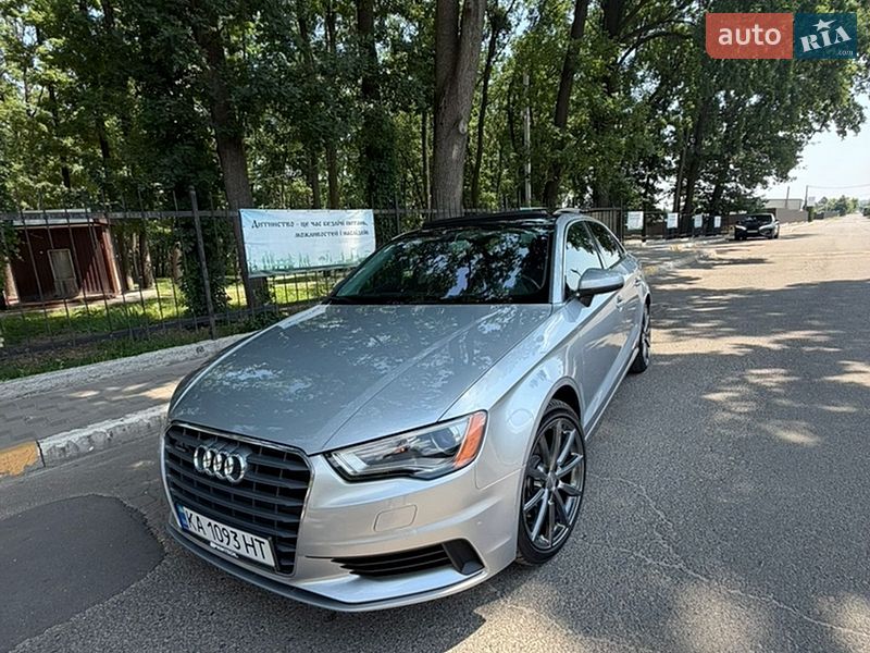 Седан Audi A3 2015 в Киеве
