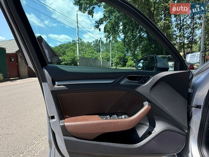 Седан Audi A3 2015 в Киеве