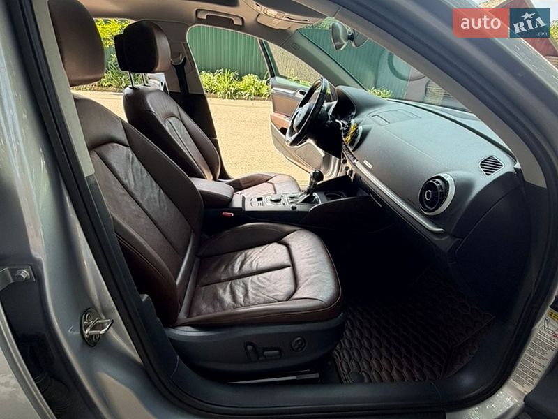 Седан Audi A3 2015 в Киеве
