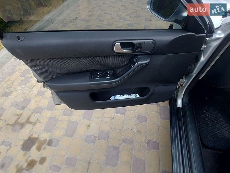 Хетчбек Audi A3 2003 в Дружбі
