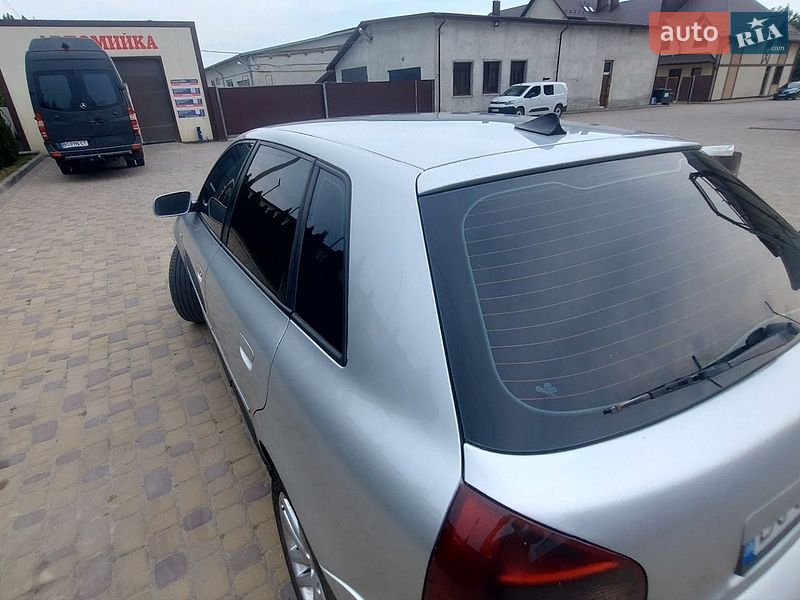 Хетчбек Audi A3 2003 в Дружбі