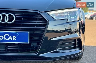 Седан Audi A3 2020 в Киеве