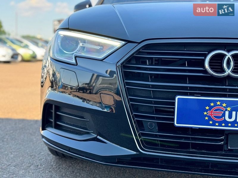 Седан Audi A3 2020 в Киеве