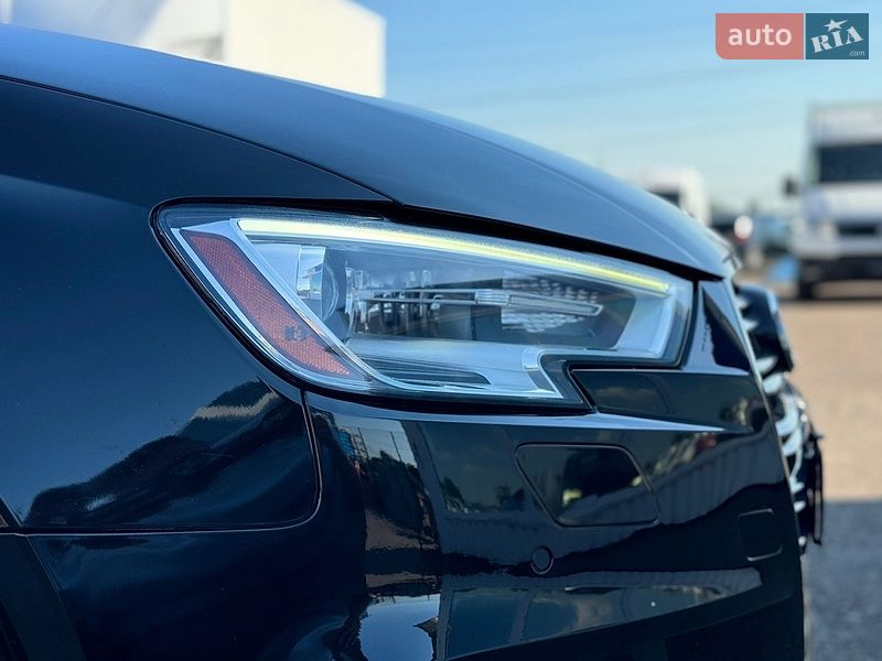 Седан Audi A3 2020 в Киеве