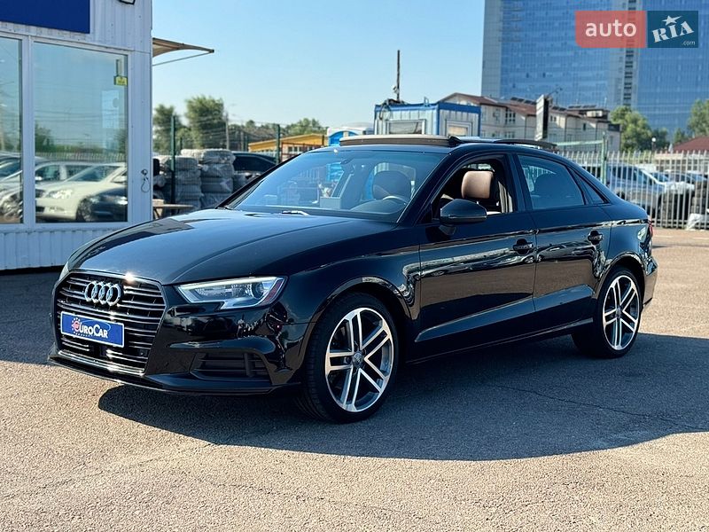 Седан Audi A3 2020 в Киеве